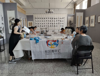 匠心传古韵，素手绘清风——记‘传统文化在身边’手绘中国团扇活动